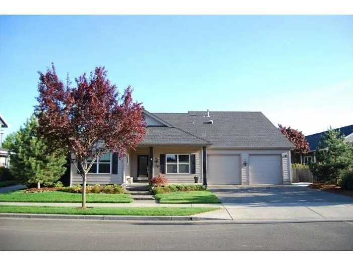 1129 Steamboat Dr photo 1