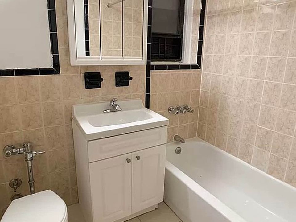 2nd image of 85-11 Elmhurst Ave #4E