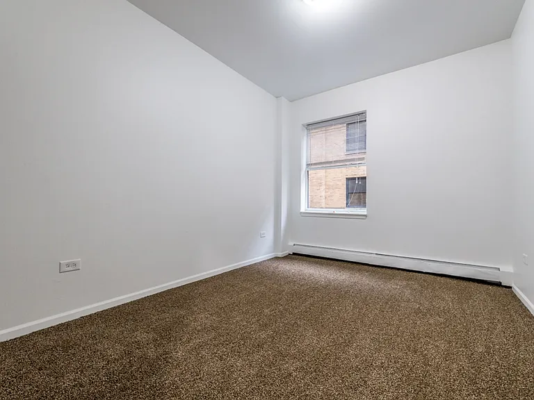 5556 W Jackson — Photo 7