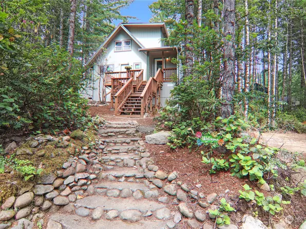 280 N Napilikai Drive, Lilliwaup, WA 98555