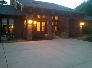 1903 Trout Valley Dr, Champaign, IL