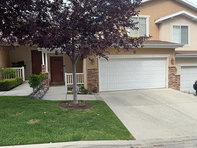 1340 Alpine Loop — Photo 1