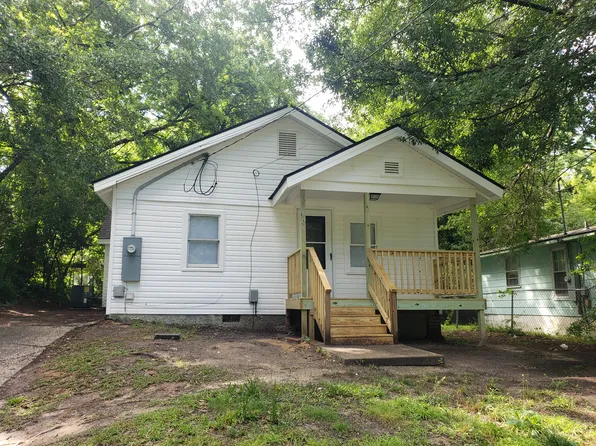 805 Lakeland St, Fayetteville, NC 28301