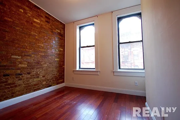 Rented by REAL New York | media 4