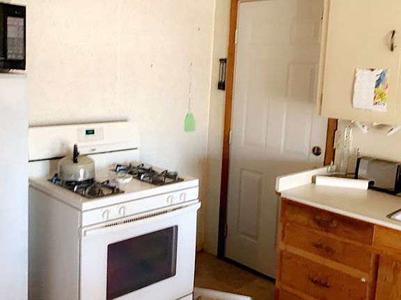 5th image of 2214 E 15th St