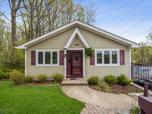 205 Old Center Grove Rd, Randolph Twp., NJ 07869