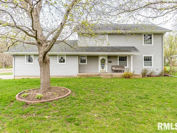 404 W Butler St, Wyoming, IL 61491