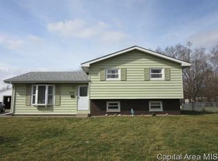 2116 Dunwich Dr, Springfield, IL 62702