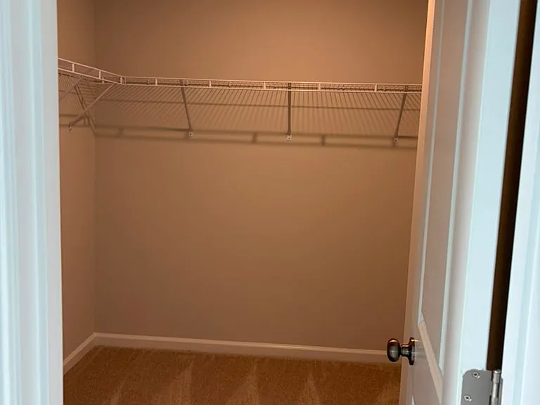 625 Branthurst Dr — Photo 9