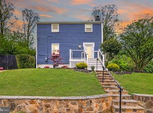 2213 S Dinwiddie St, Arlington, VA 22206