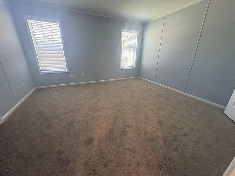 Oakview Estates — Photo 24