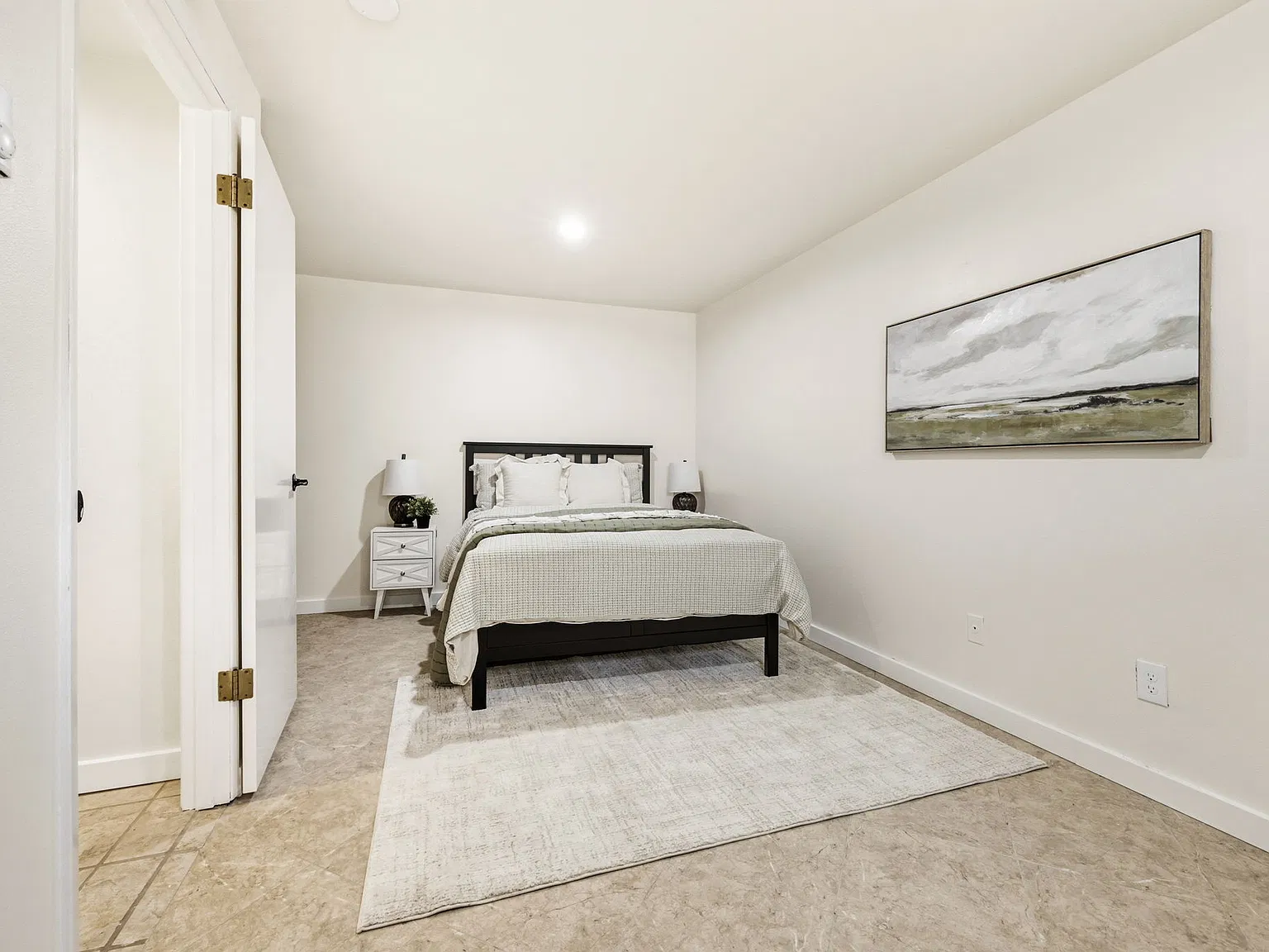 5 bed, 4.5 bath, 3800 sqft, $6,500 — Photo 4