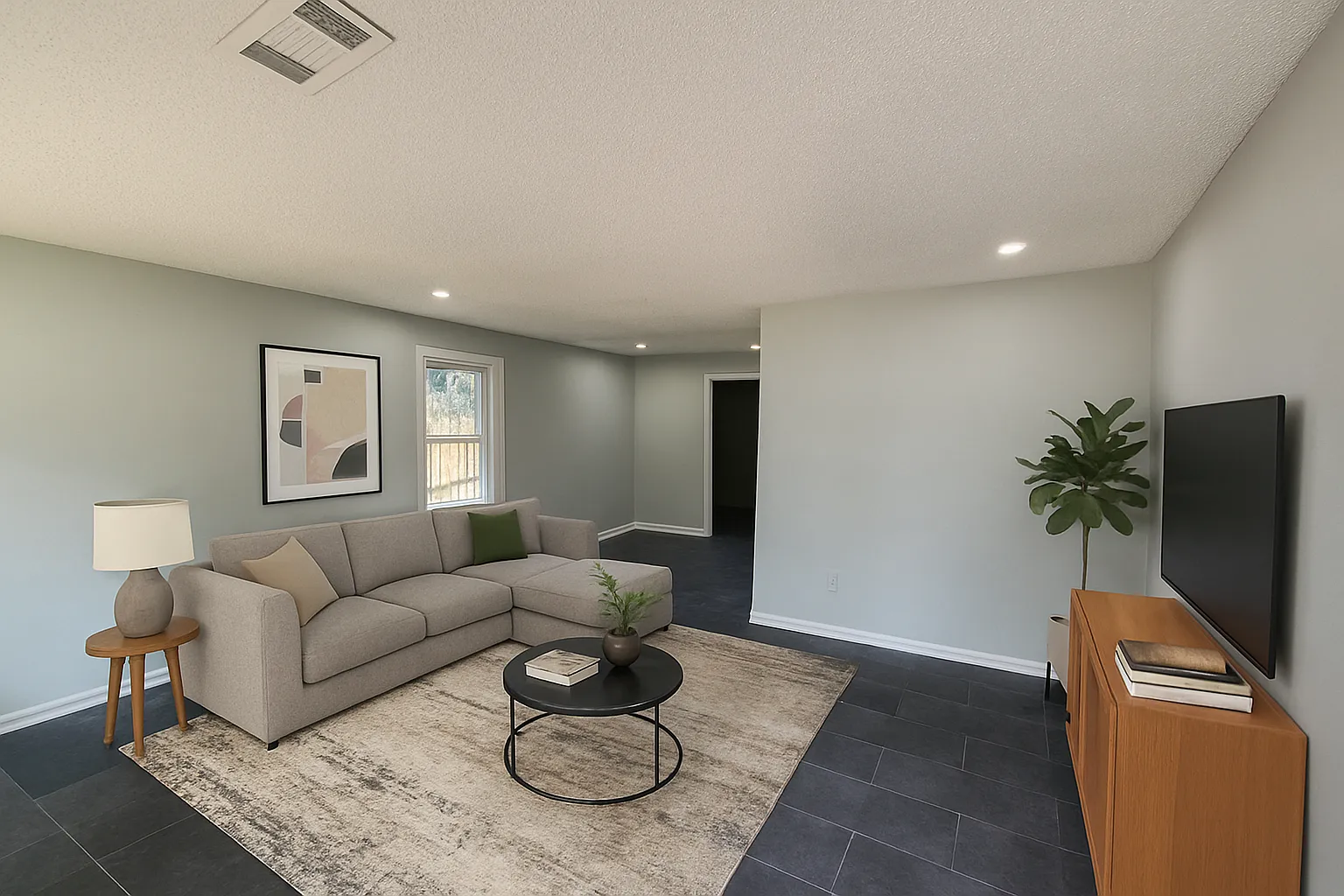4 bed, $1,550 — Photo 3
