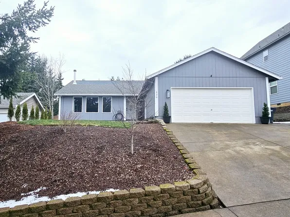 426 SE Dance Dr, Estacada, OR 97023