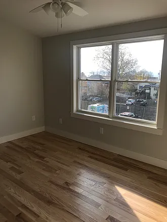151 Pine St — Photo 13