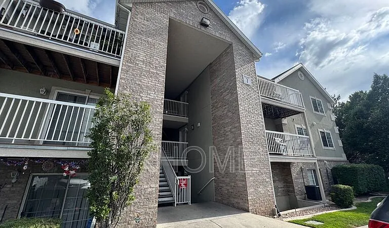 1321 W 1520 N — Photo 3