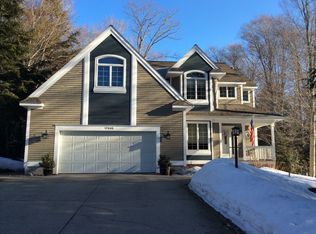 17535 Beech Hill Dr, Grand Haven, MI 49417