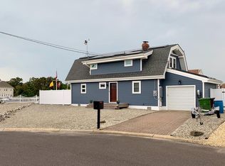 96 Archer Ave S, Bayville, NJ 08721