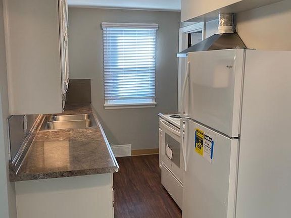 2nd image of 2417 E 1st Ave