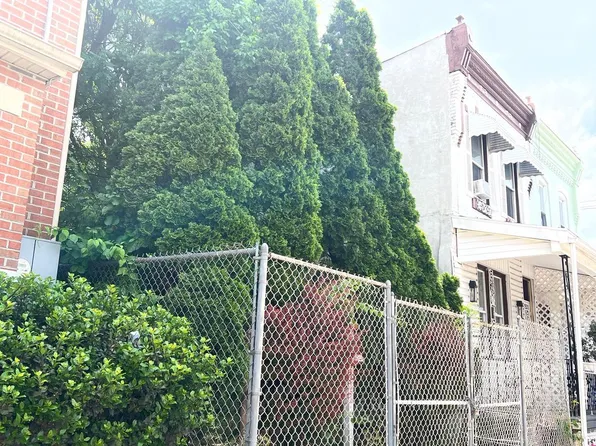 4636 Ogden St, Philadelphia, PA 19139