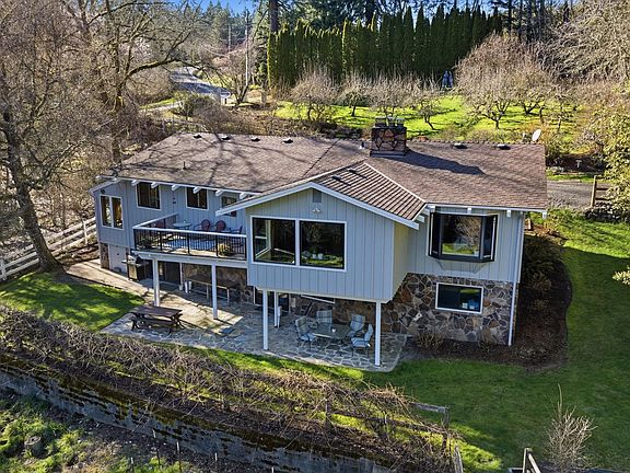 5th image of 20485 SW Chapman Rd