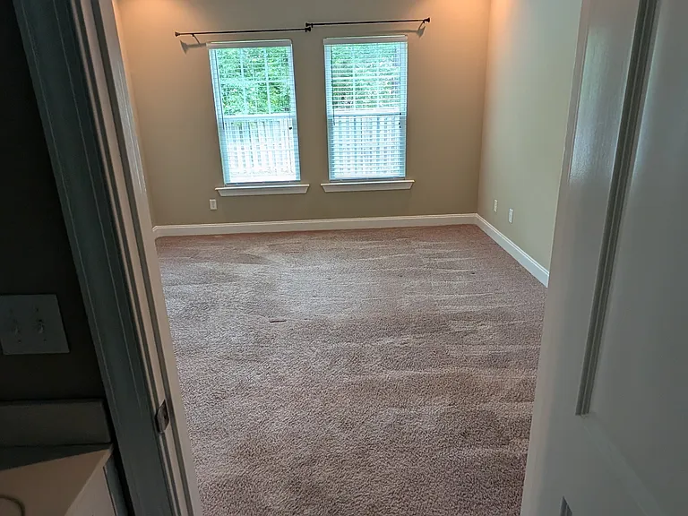 108 Kenosha Ct — Photo 11