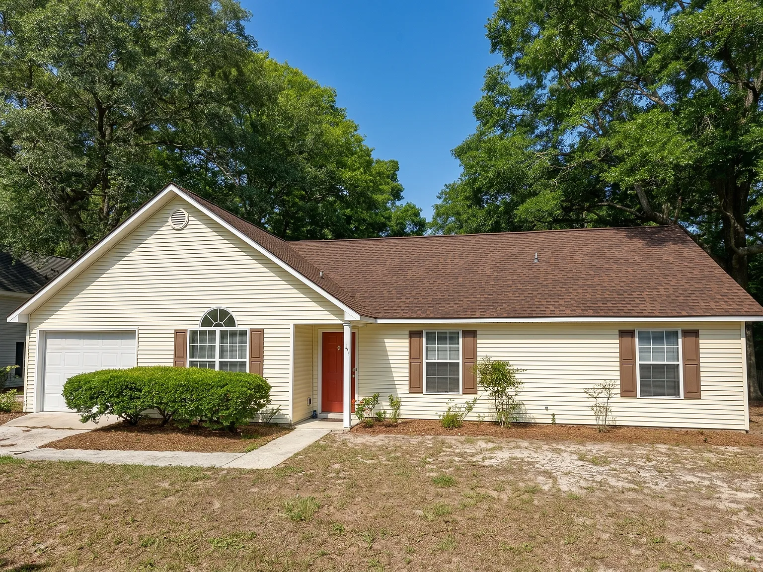 3 bed, 1260 sqft, $2,000 — Photo 1