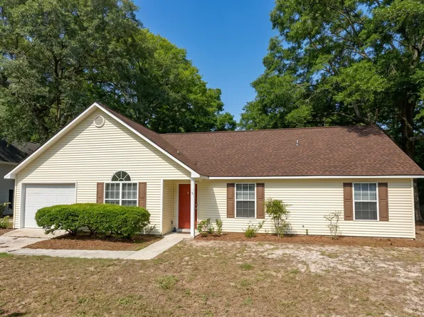 36 Le Moyne Dr, Beaufort, SC 29907