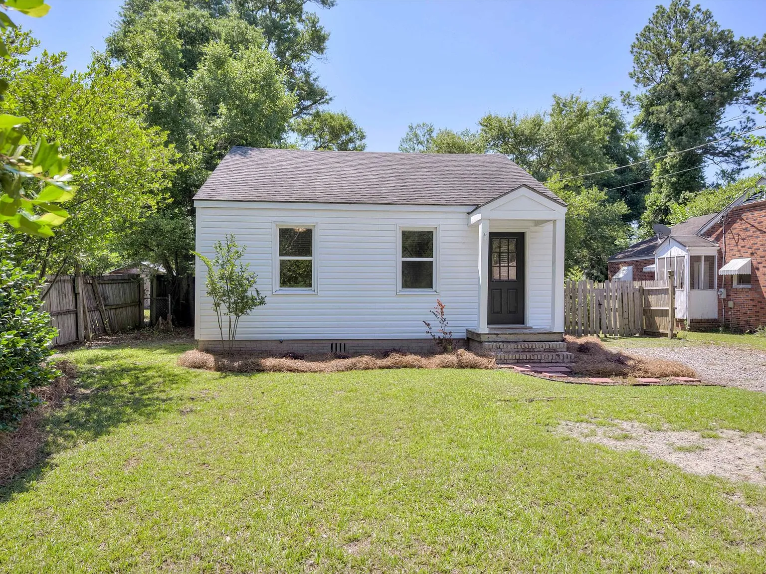 4 bed, 1605 sqft, $2,200 — Photo 1