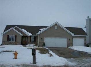 3521 Eagles Ridge Dr, Beloit, WI 53511