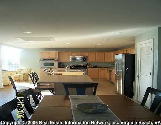 2nd image of 2916 Sandpiper Rd