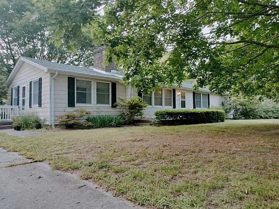 2nd image of 20267 Sunnyside Dr