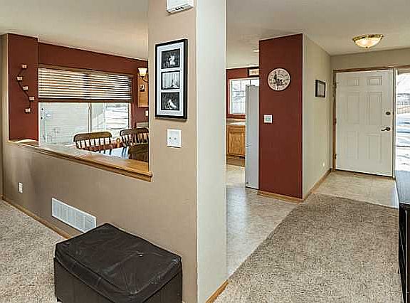 5th image of 745 SE Parker Dr
