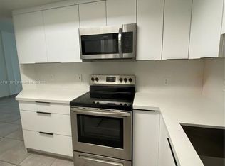 17455 NW 75th Pl APT 107, Hialeah, FL 33015