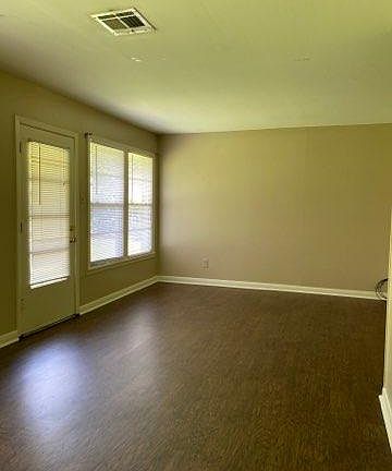 2nd image of 145 Petticoat Ln