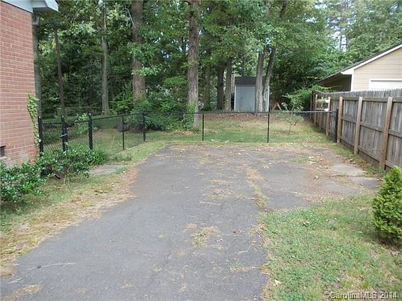 4th image of 6632 Lynmont Dr