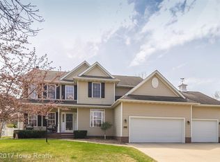 8524 Newbury Ct, Johnston, IA 50131