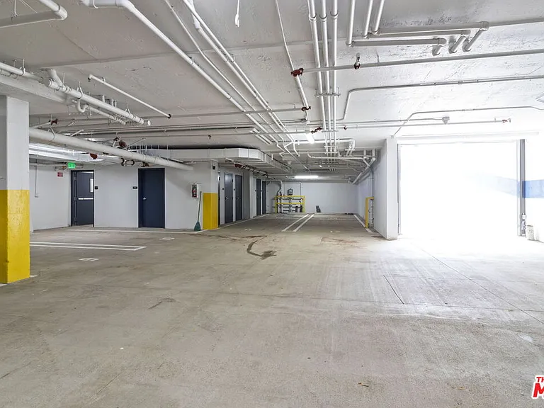 132 Rosemont Ave #101 — Photo 6