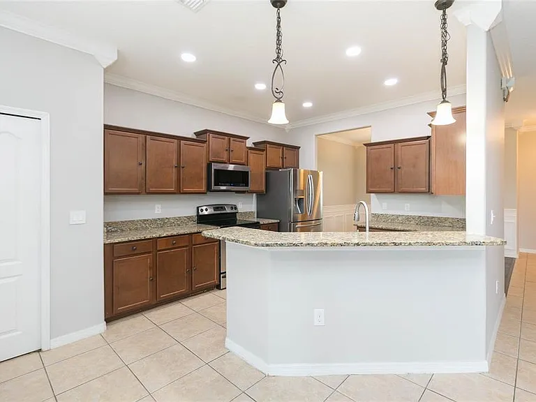 515 Vista Ridge Dr — Photo 9