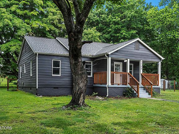 2nd image of 5704 NW Woodale Dr