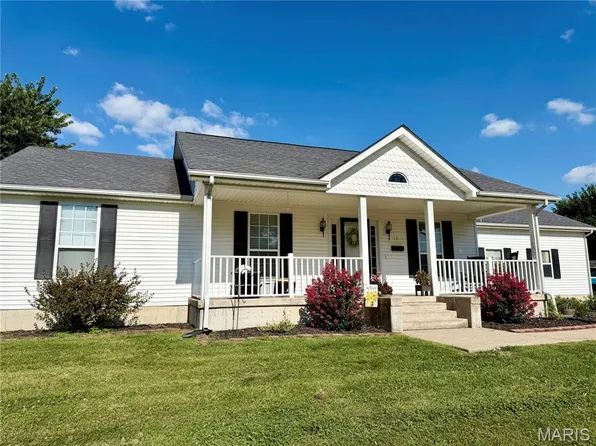 17 S 14th St, Bowling Green, MO 63334