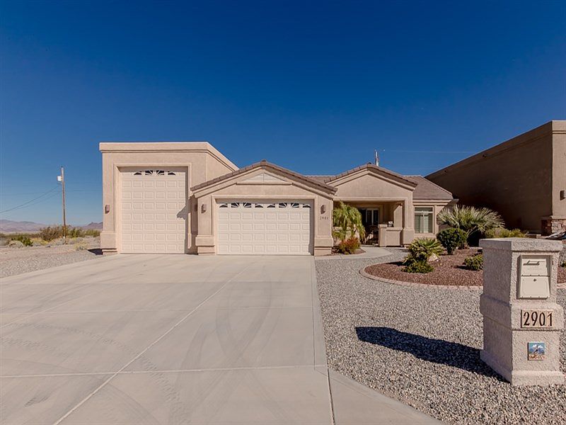 1st image of 2901 Oakridge Dr
