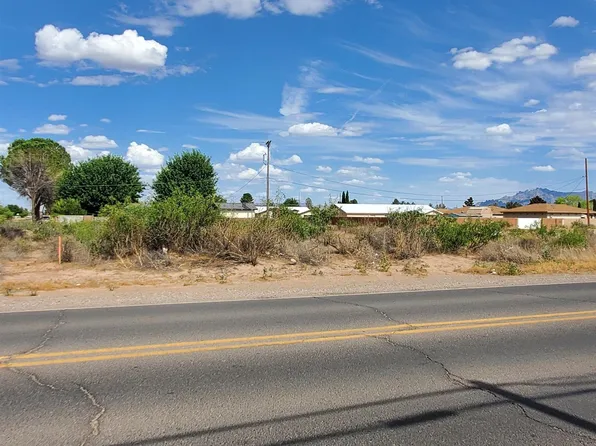 1705 S 8th St, Deming, NM 88030