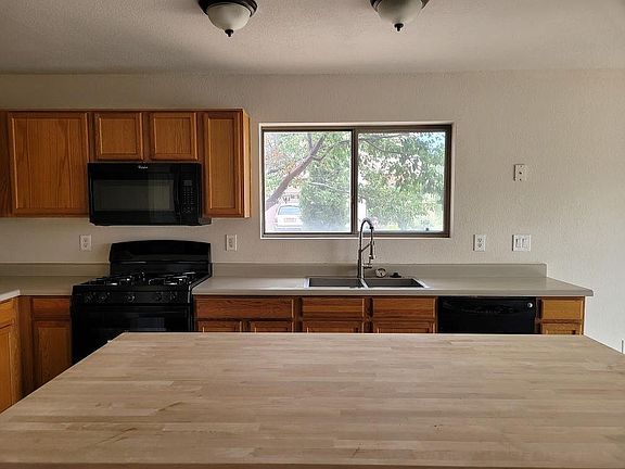 5th image of 8524 N Pond Dr