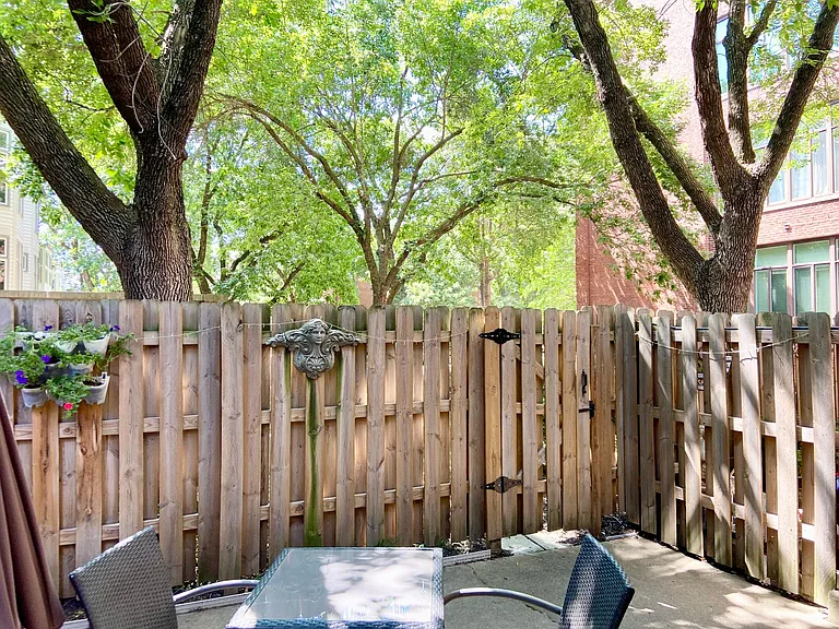 410 N Park Ave — Photo 24