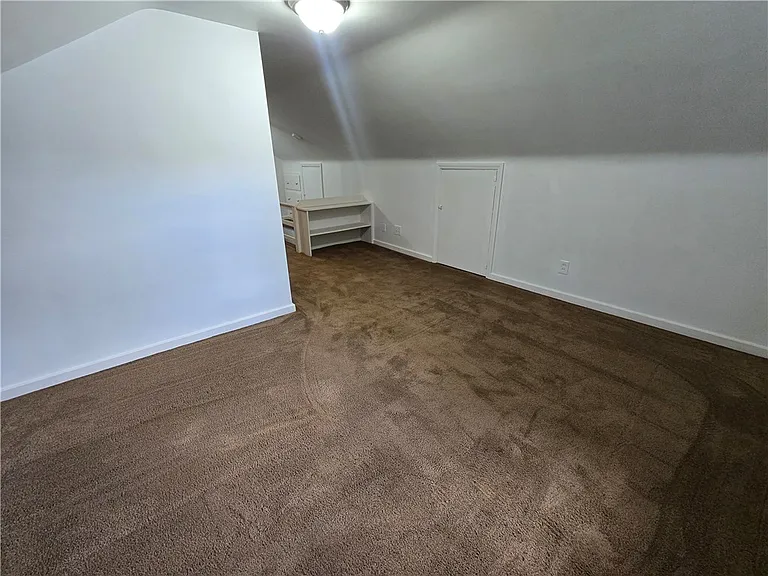 325 Outlook St — Photo 27