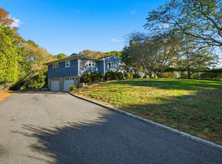 15 Club Dr, Southampton, NY 11968