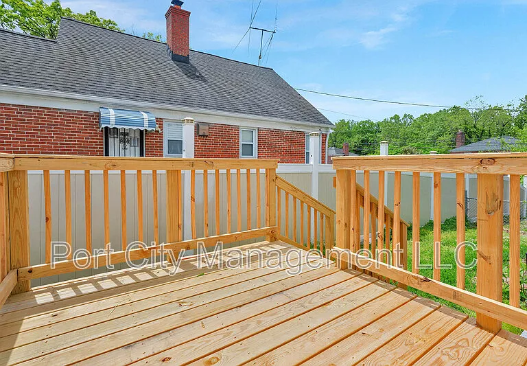 4902 Gilray Dr — Photo 22