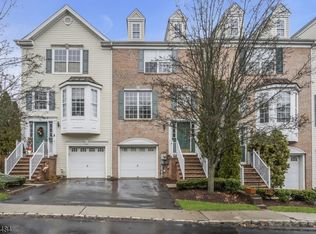 3 Dogwood Ln, Phillipsburg, NJ 08865