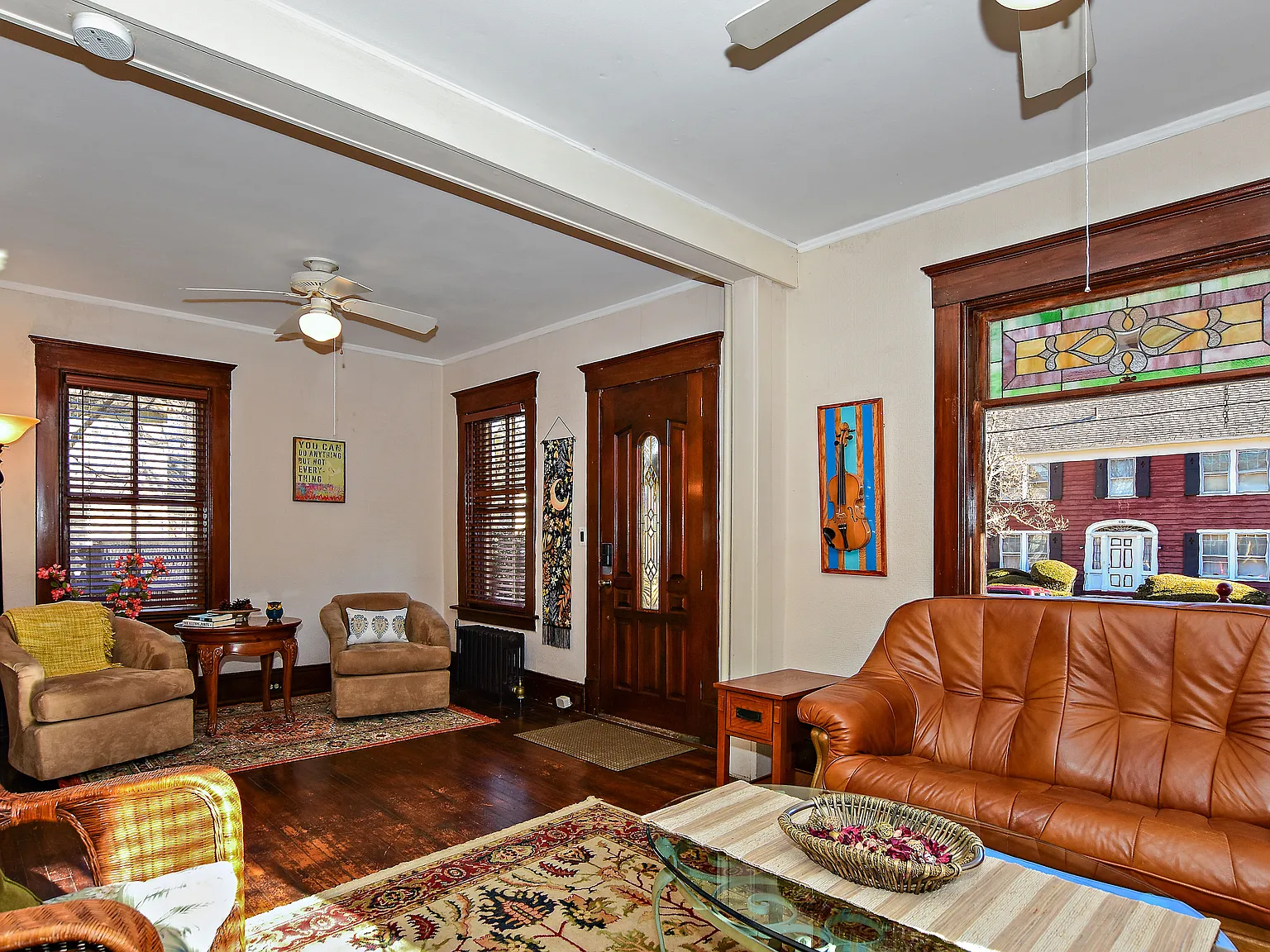 6 bed, 1952 sqft, $1,250 — Photo 2
